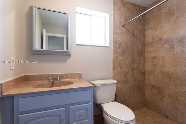 6811 SW 105th Ct, Miami, FL 33173