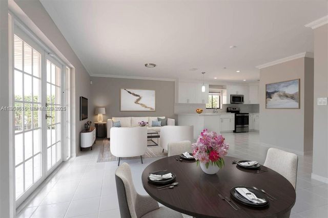 6811 SW 105th Ct, Miami, FL 33173