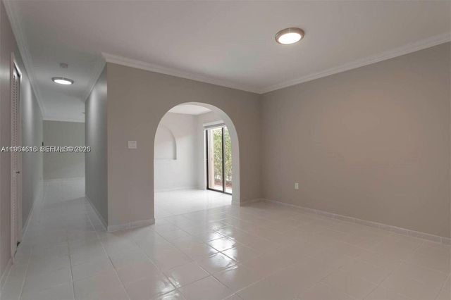 6811 SW 105th Ct, Miami, FL 33173