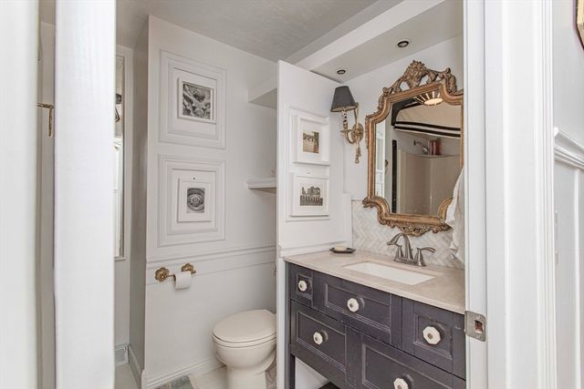 89 Lucas Dr, Stoughton, MA 02072