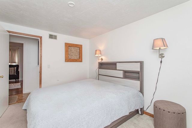 89 Lucas Dr, Stoughton, MA 02072