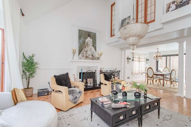 89 Lucas Dr, Stoughton, MA 02072