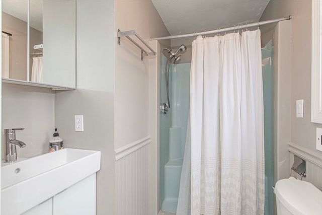 89 Lucas Dr, Stoughton, MA 02072