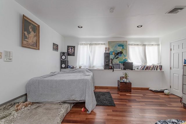 89 Lucas Dr, Stoughton, MA 02072