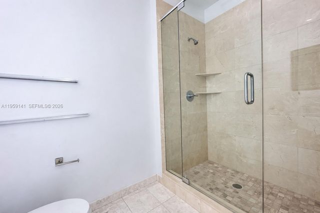 900 Brickell Key Blvd 2405, Miami, FL 33131