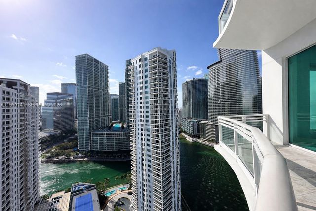 900 Brickell Key Blvd 2405, Miami, FL 33131