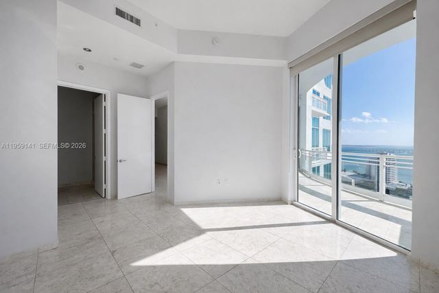 900 Brickell Key Blvd 2405, Miami, FL 33131