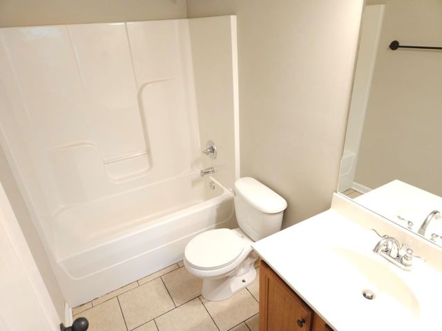 705 Crestland Ave Apt B2, Murfreesboro, TN 37130
