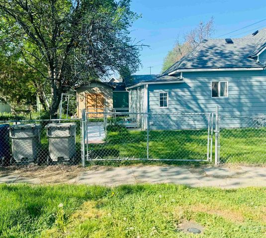 128 9th Ave. N., Nampa, ID 83687