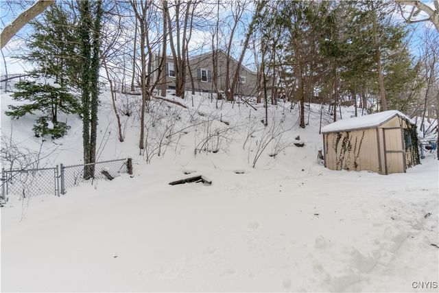 310 Gordon Parkway, Camillus, NY 13219