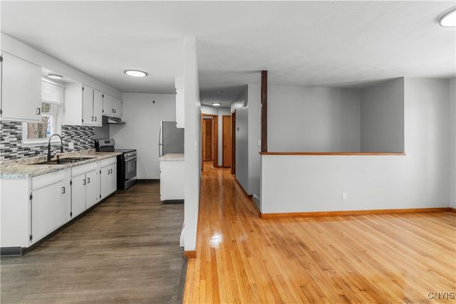 310 Gordon Parkway, Camillus, NY 13219