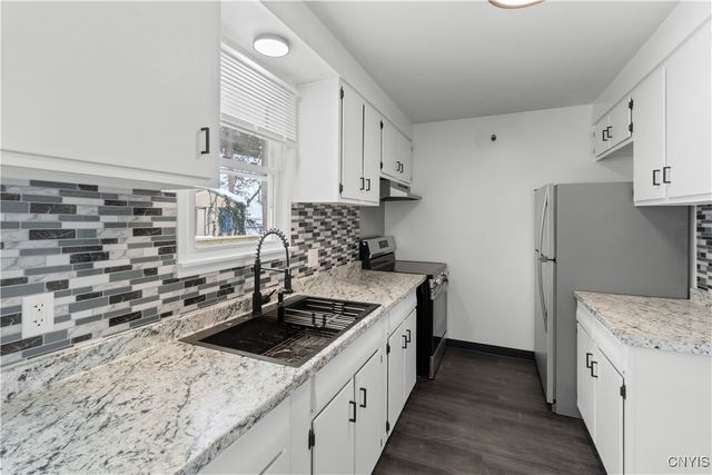 310 Gordon Parkway, Camillus, NY 13219