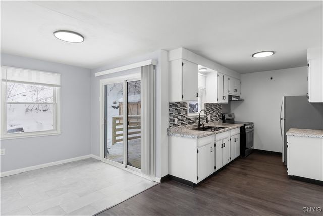 310 Gordon Parkway, Camillus, NY 13219