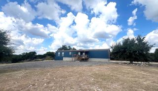 140 Teague Rd, Kerrville, TX 78028