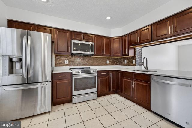 20536 STAFFORDSHIRE DR, Germantown, MD 20874