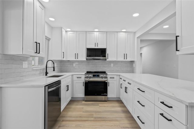 333 NE 24th Street, Wilton Manors, FL 33305