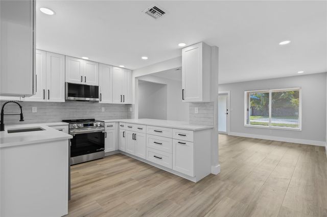 333 NE 24th Street, Wilton Manors, FL 33305