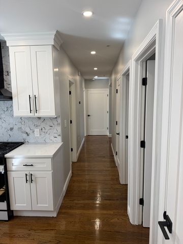60-62 Wellsmere Road 1, Boston, MA 02131
