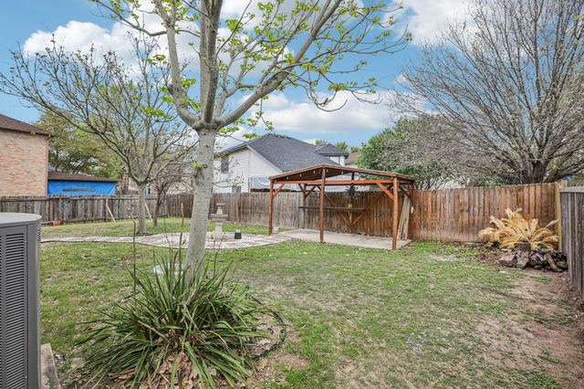 7658 Marble Ridge DR, Austin, TX 78747
