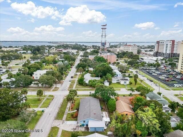 637 E Lincoln Avenue, Melbourne, FL 32901