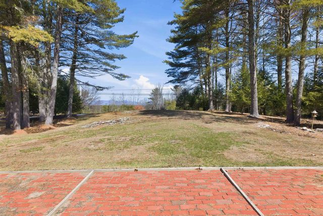 29 Kona Farm Road, Moultonborough, NH 03254