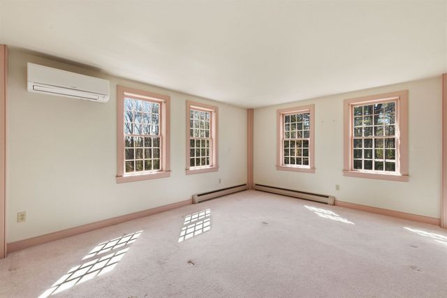 29 Kona Farm Road, Moultonborough, NH 03254