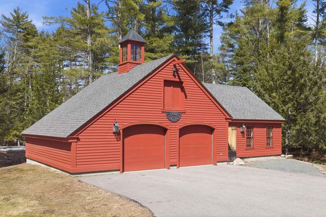 29 Kona Farm Road, Moultonborough, NH 03254