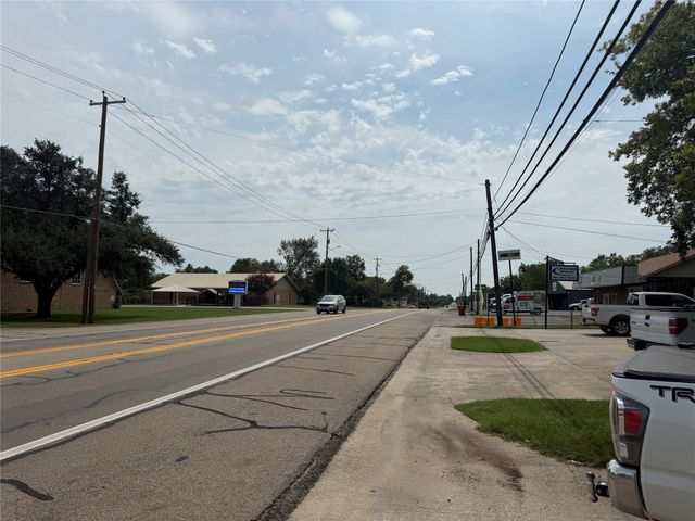 2023 N Center Street, Bonham, TX 75418