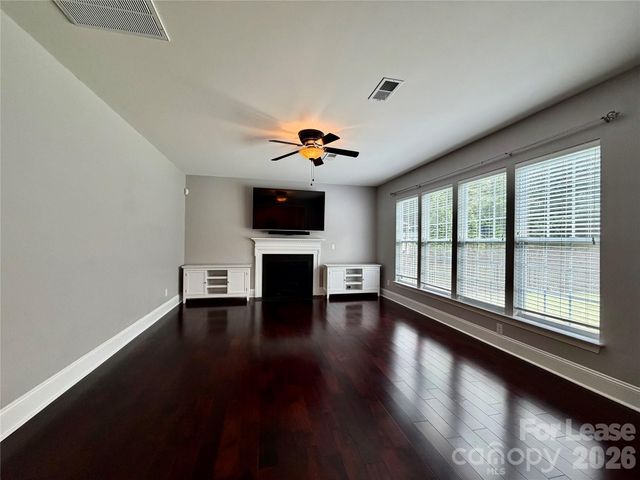10141 Loch Lomond Drive, Charlotte, NC 28278
