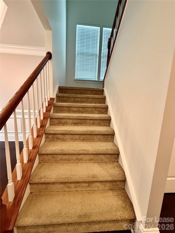 10141 Loch Lomond Drive, Charlotte, NC 28278