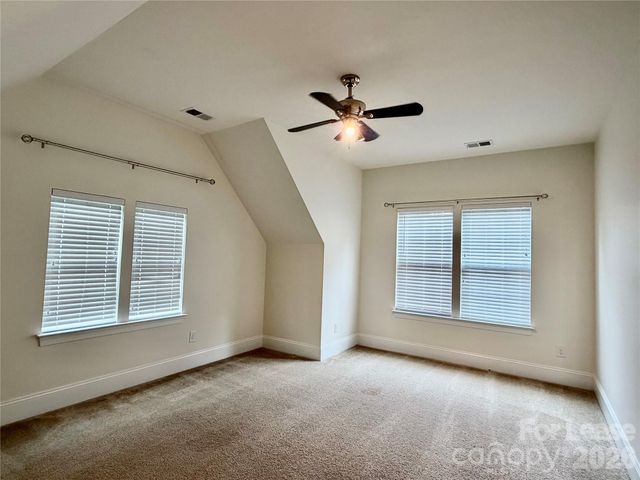 10141 Loch Lomond Drive, Charlotte, NC 28278