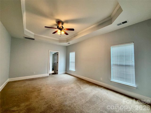 10141 Loch Lomond Drive, Charlotte, NC 28278