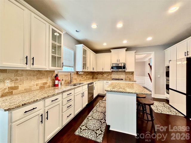 10141 Loch Lomond Drive, Charlotte, NC 28278