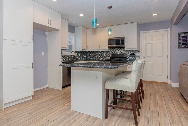 24271 Thousand Oaks Drive, Almena Twp, MI 49071