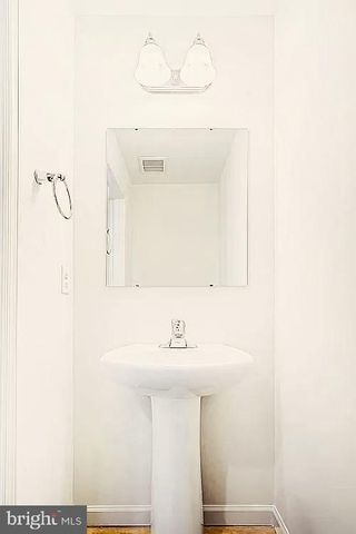 9 SHILLINGTON LANE, Carlisle, PA 17013