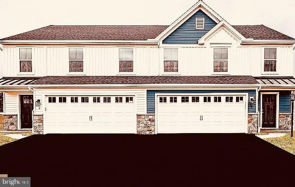 9 SHILLINGTON LANE, Carlisle, PA 17013