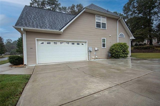 11 Gannon Gap Court, Douglasville, GA 30134