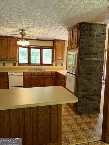 130 Mill Pond Court, Acworth, GA 30101