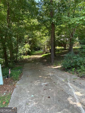 130 Mill Pond Court, Acworth, GA 30101