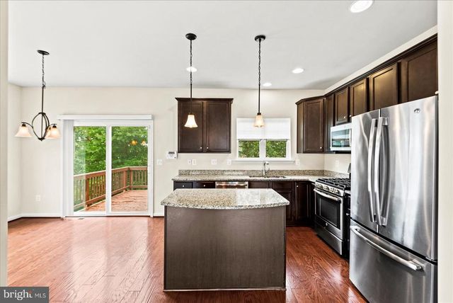 2232 MALLARD LANDING DR, Fredericksburg, VA 22408