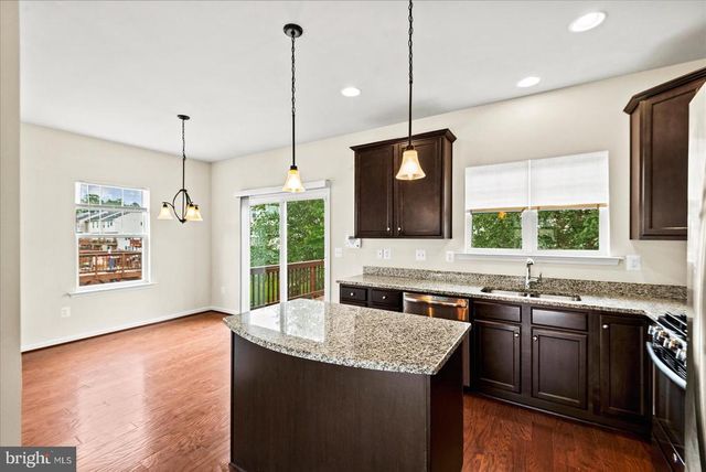 2232 MALLARD LANDING DR, Fredericksburg, VA 22408
