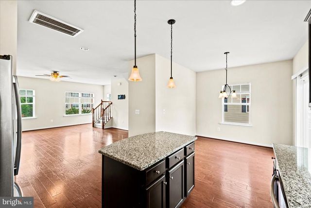 2232 MALLARD LANDING DR, Fredericksburg, VA 22408