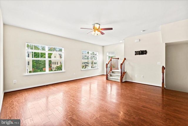 2232 MALLARD LANDING DR, Fredericksburg, VA 22408