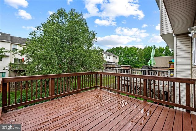 2232 MALLARD LANDING DR, Fredericksburg, VA 22408
