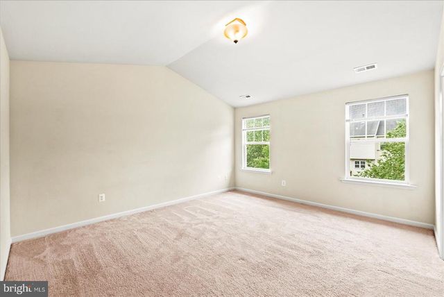 2232 MALLARD LANDING DR, Fredericksburg, VA 22408