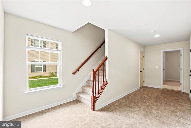 2232 MALLARD LANDING DR, Fredericksburg, VA 22408