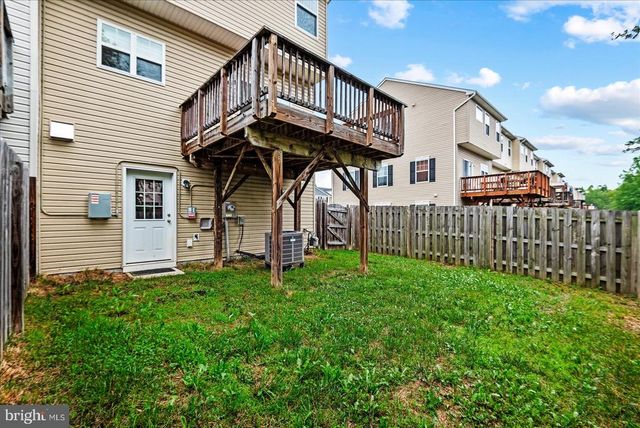2232 MALLARD LANDING DR, Fredericksburg, VA 22408