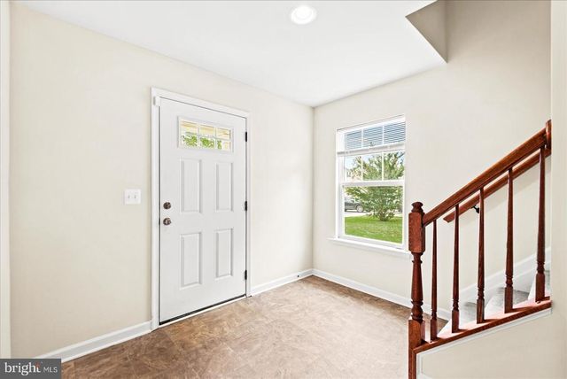 2232 MALLARD LANDING DR, Fredericksburg, VA 22408