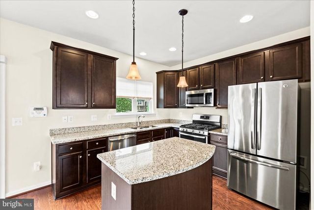 2232 MALLARD LANDING DR, Fredericksburg, VA 22408