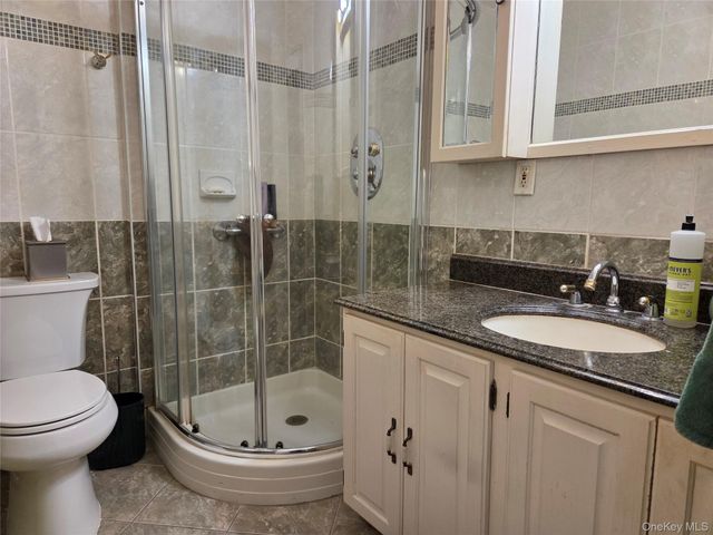 463 Summit Avenue 2F, Cedarhurst, NY 11516